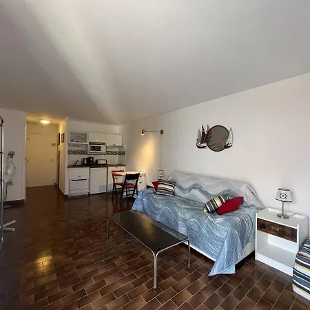 Agreable Au Centre Port Appartement